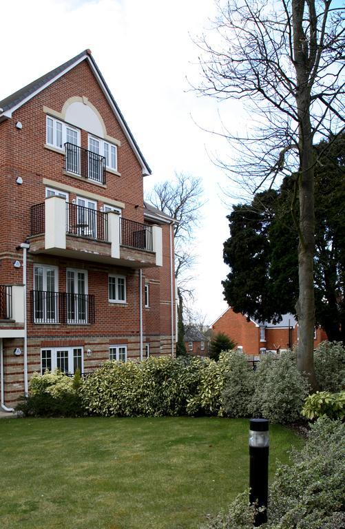 Basingstoke Apartments - Westlands House, City Centre, Home-From-Home Extérieur photo
